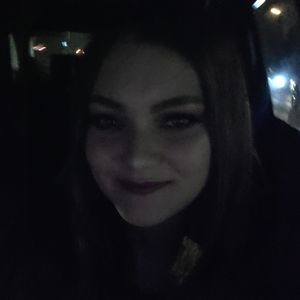 Meet your Posher, Caitlyn